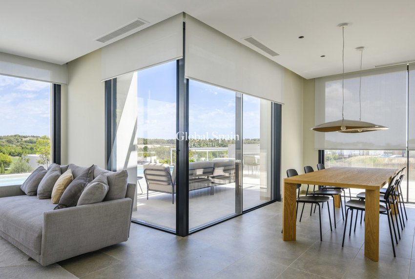 Resale - VILLA -
LAS COLINAS GOLF RESORT - Costa Blanca