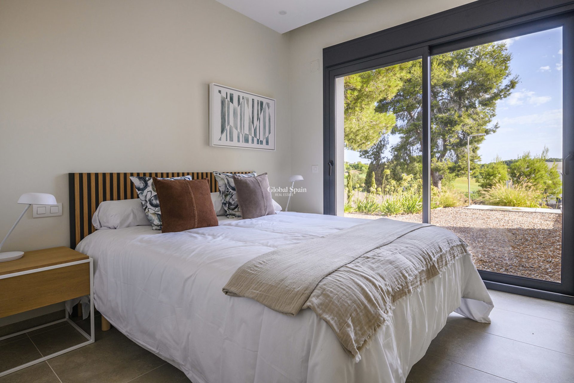 Resale - VILLA -
LAS COLINAS GOLF RESORT - Costa Blanca