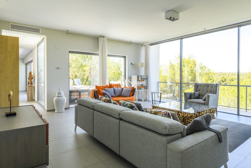 Resale - VILLA -
LAS COLINAS GOLF RESORT - Costa Blanca