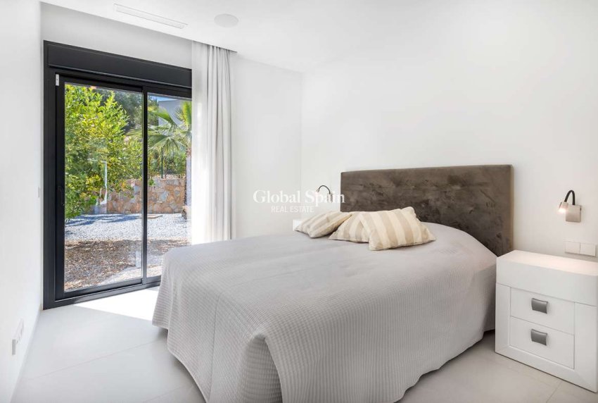 Resale - VILLA -
LAS COLINAS GOLF RESORT - Costa Blanca