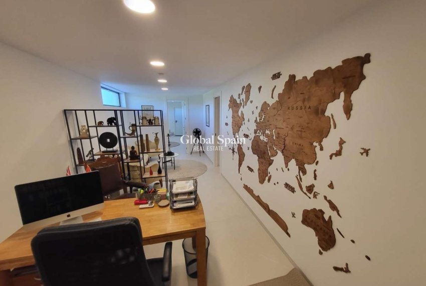 Resale - VILLA -
LAS COLINAS GOLF RESORT - Costa Blanca