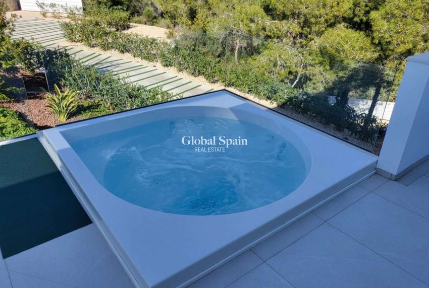 Resale - VILLA -
LAS COLINAS GOLF RESORT - Costa Blanca