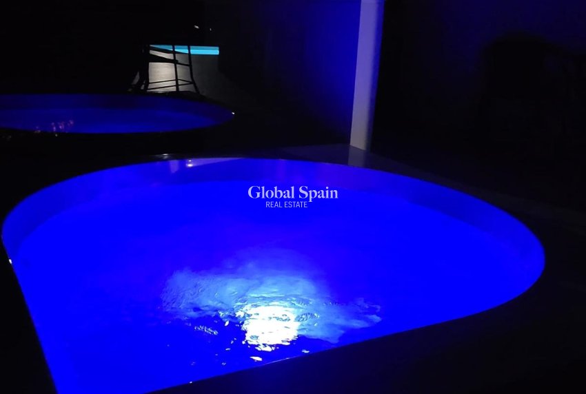 Resale - VILLA -
LAS COLINAS GOLF RESORT - Costa Blanca