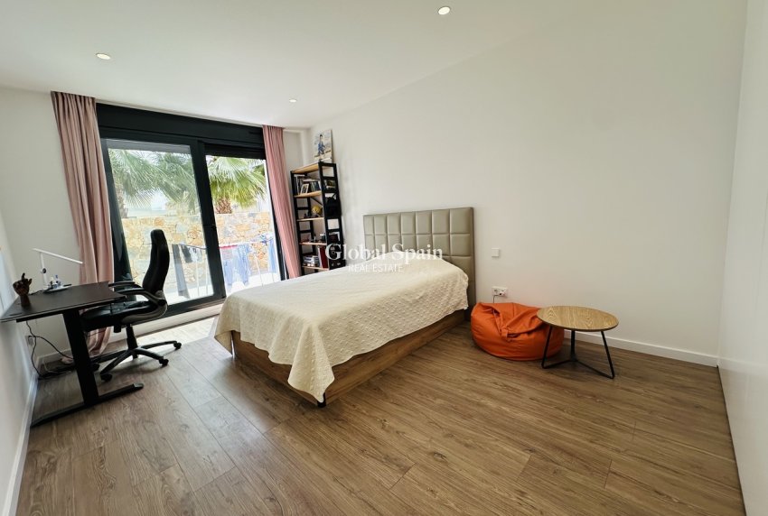 Resale - VILLA -
LAS COLINAS GOLF RESORT - Costa Blanca