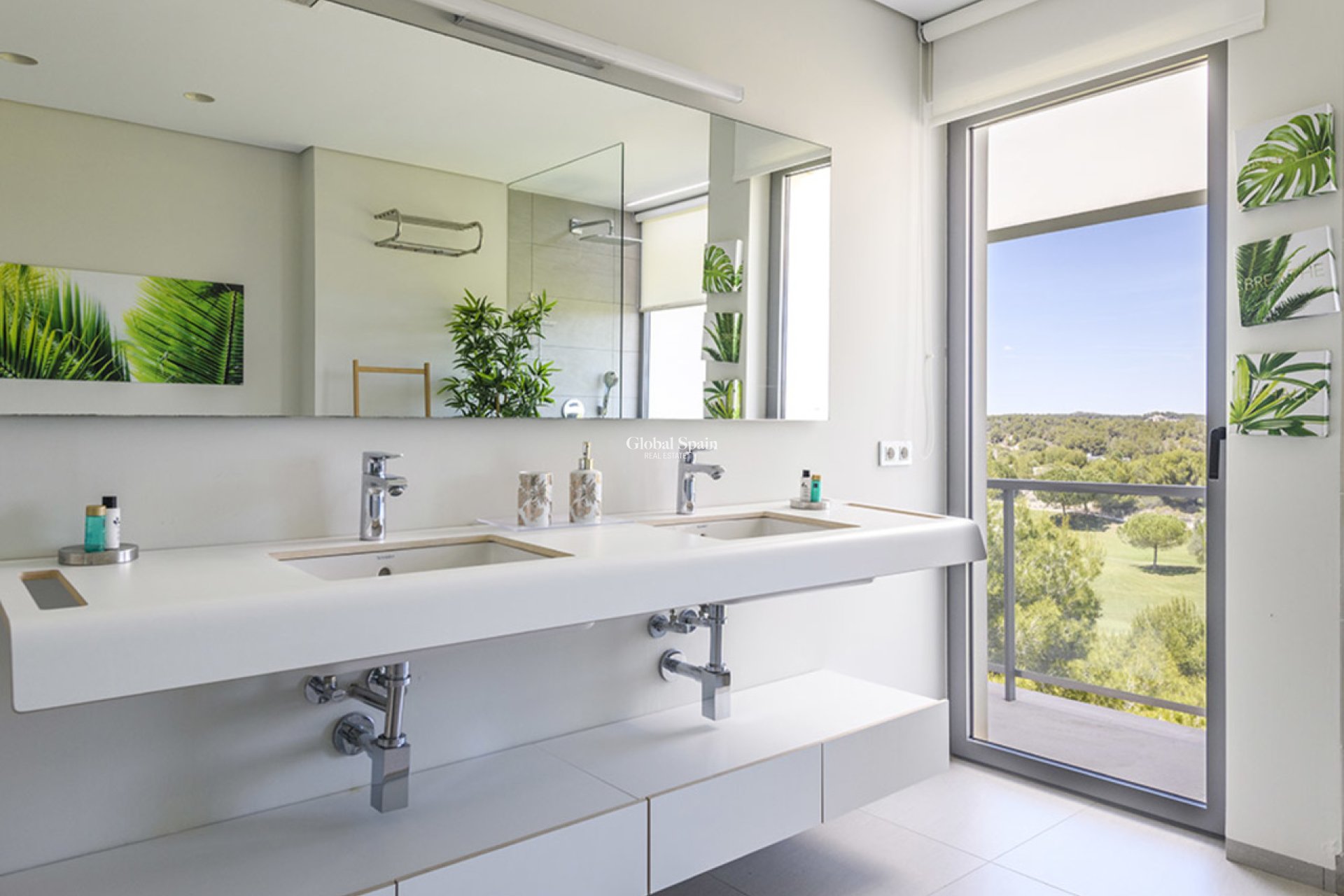 Resale - VILLA -
LAS COLINAS GOLF RESORT - Costa Blanca