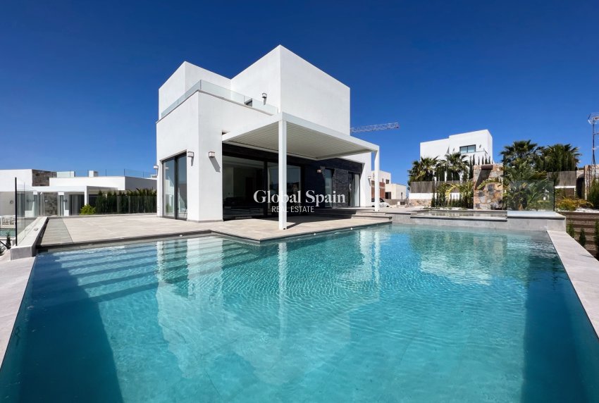 Resale - VILLA -
LAS COLINAS GOLF RESORT