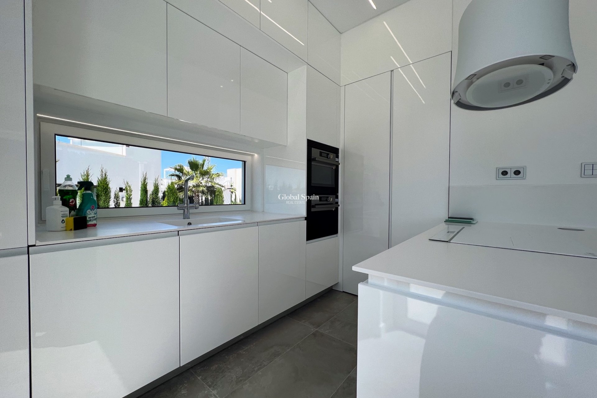 Resale - VILLA -
LAS COLINAS GOLF RESORT