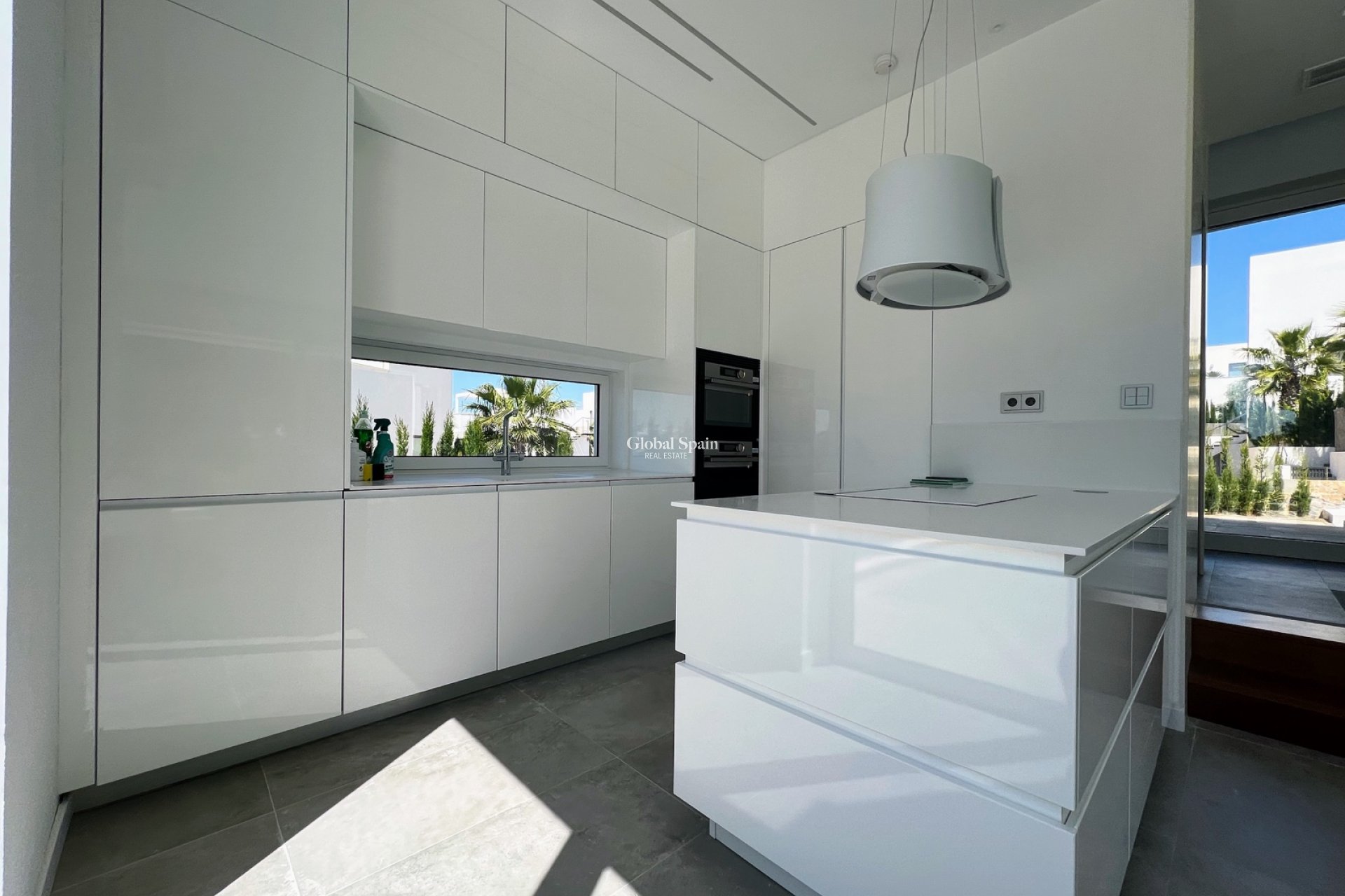 Resale - VILLA -
LAS COLINAS GOLF RESORT