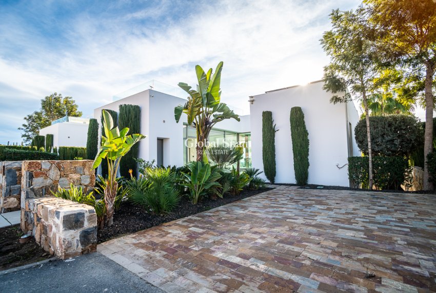 Resale - VILLA -
LAS COLINAS GOLF RESORT