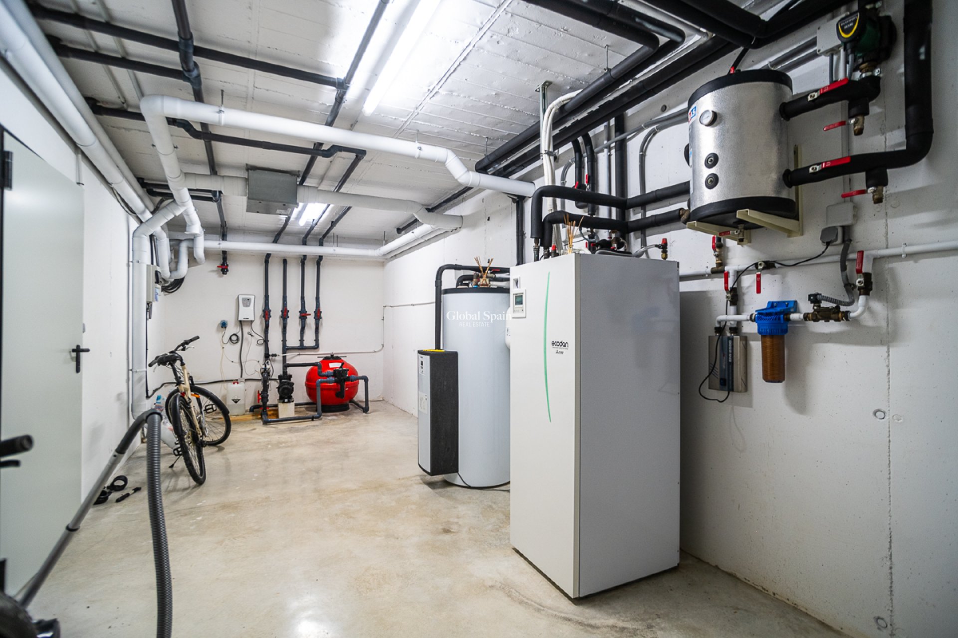 Resale - VILLA -
LAS COLINAS GOLF RESORT