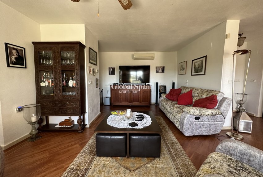 Resale - VILLA -
LAS RAMBLAS GOLF - Inland