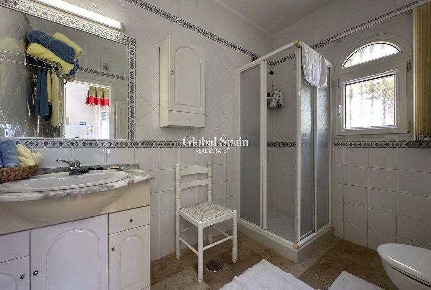 Resale - VILLA -
LAS RAMBLAS GOLF - Inland