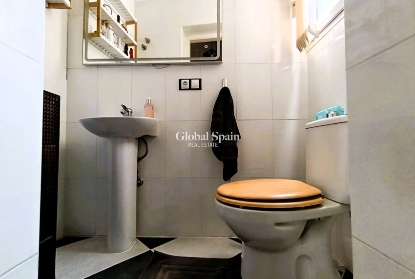 Resale - VILLA -
LAS RAMBLAS GOLF - Inland