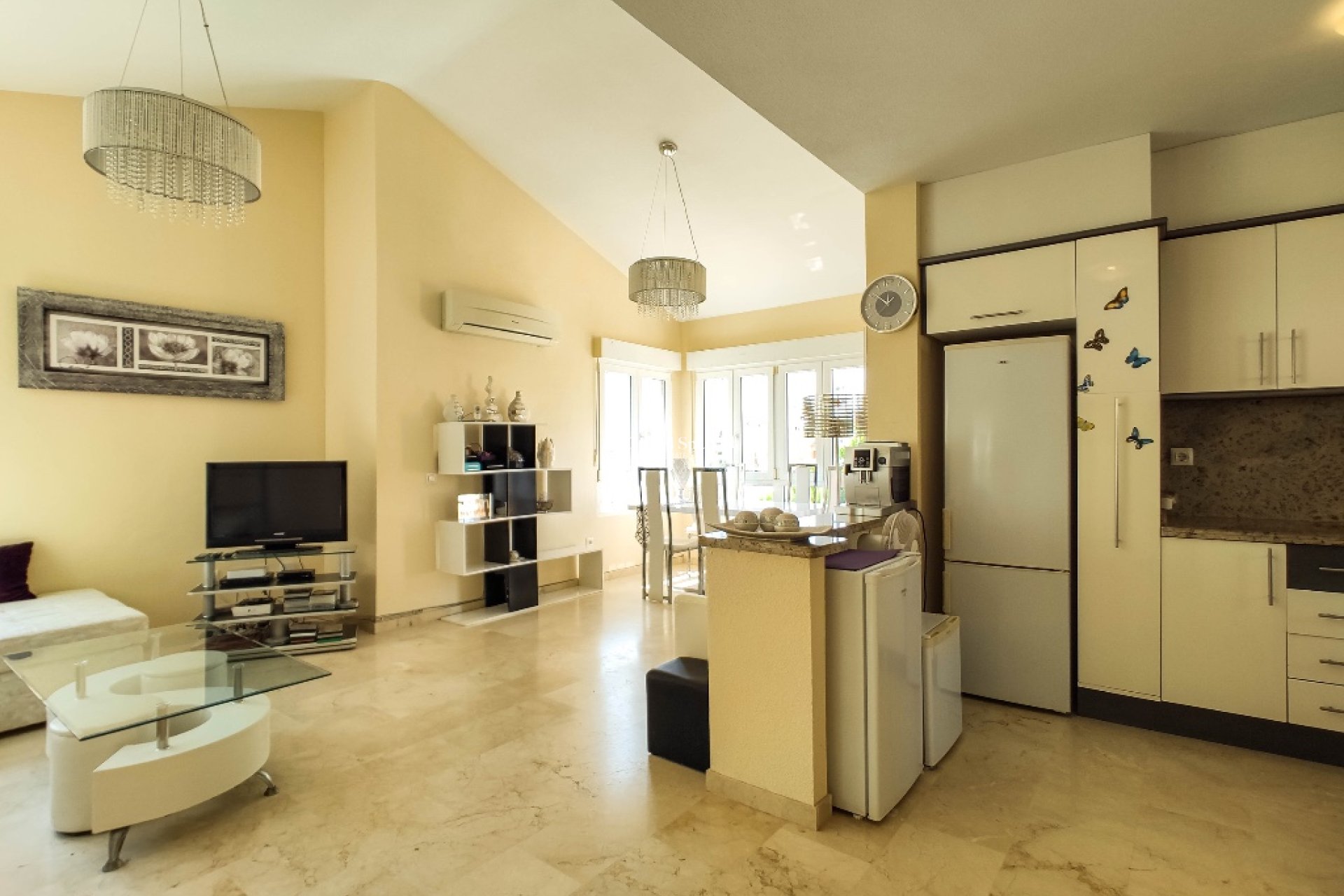 Resale - Villa -
Las Ramblas