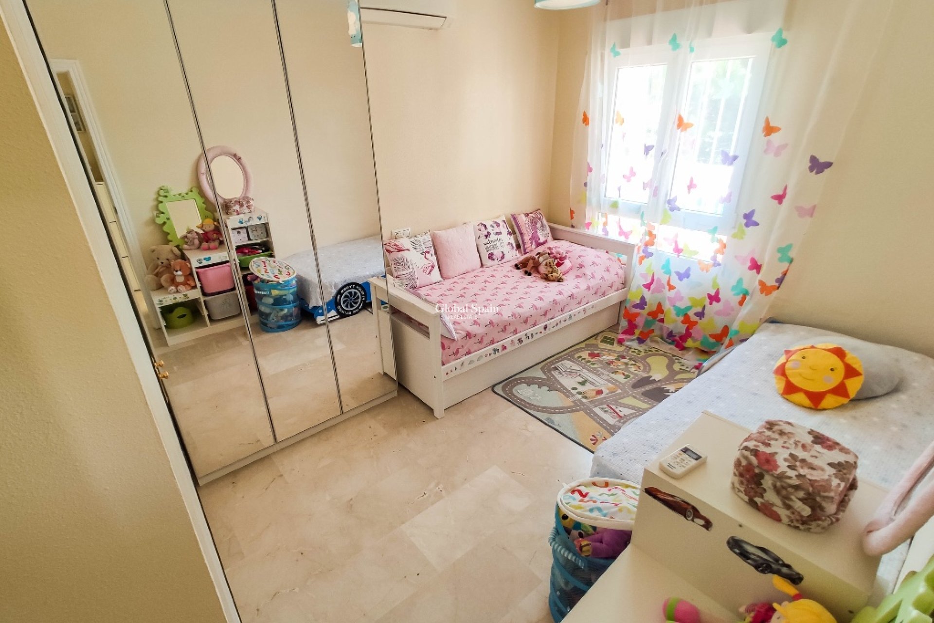 Resale - Villa -
Las Ramblas