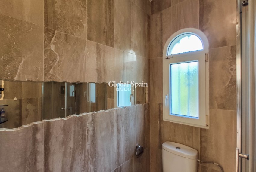 Resale - Villa -
Las Ramblas