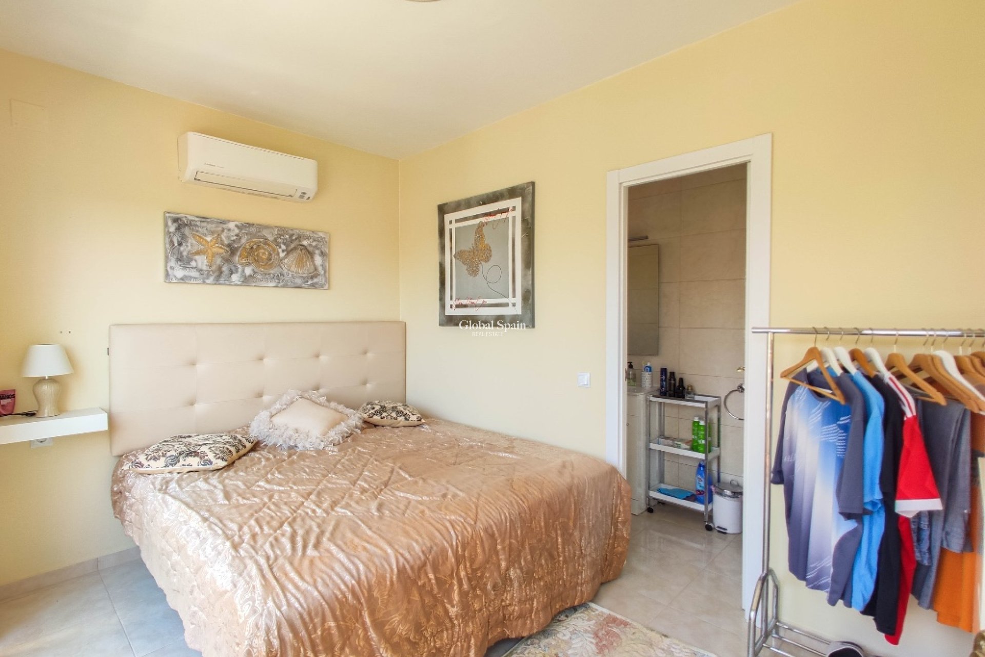 Resale - Villa -
Las Ramblas