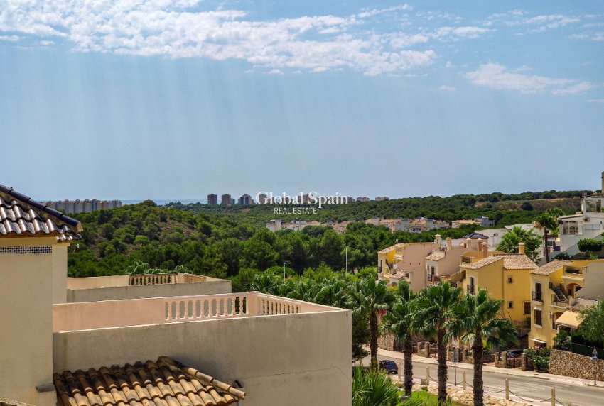 Resale - Villa -
Las Ramblas