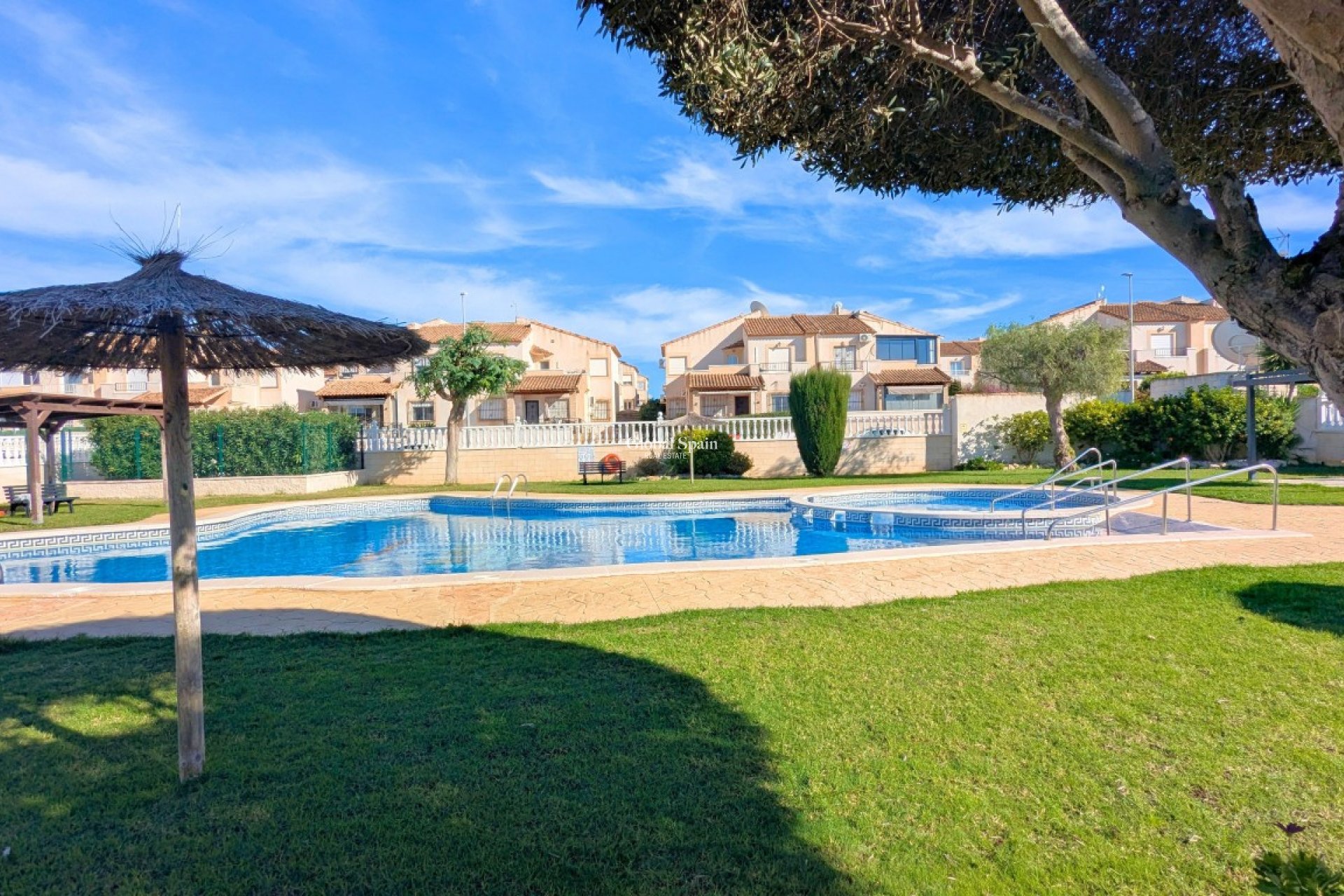 Resale - VILLA -
LO CRISPÍN - Inland