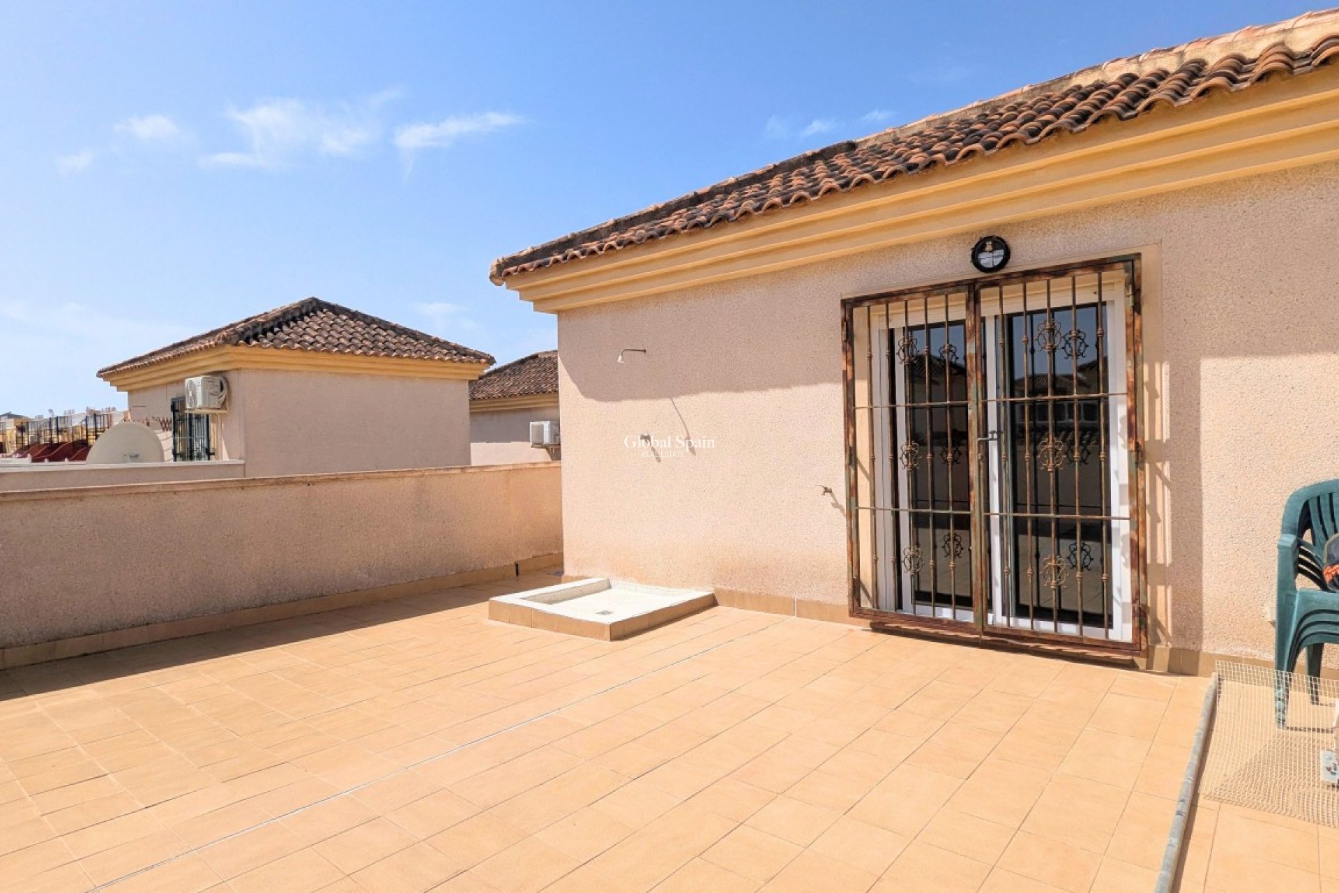Resale - VILLA -
LO CRISPÍN - Inland