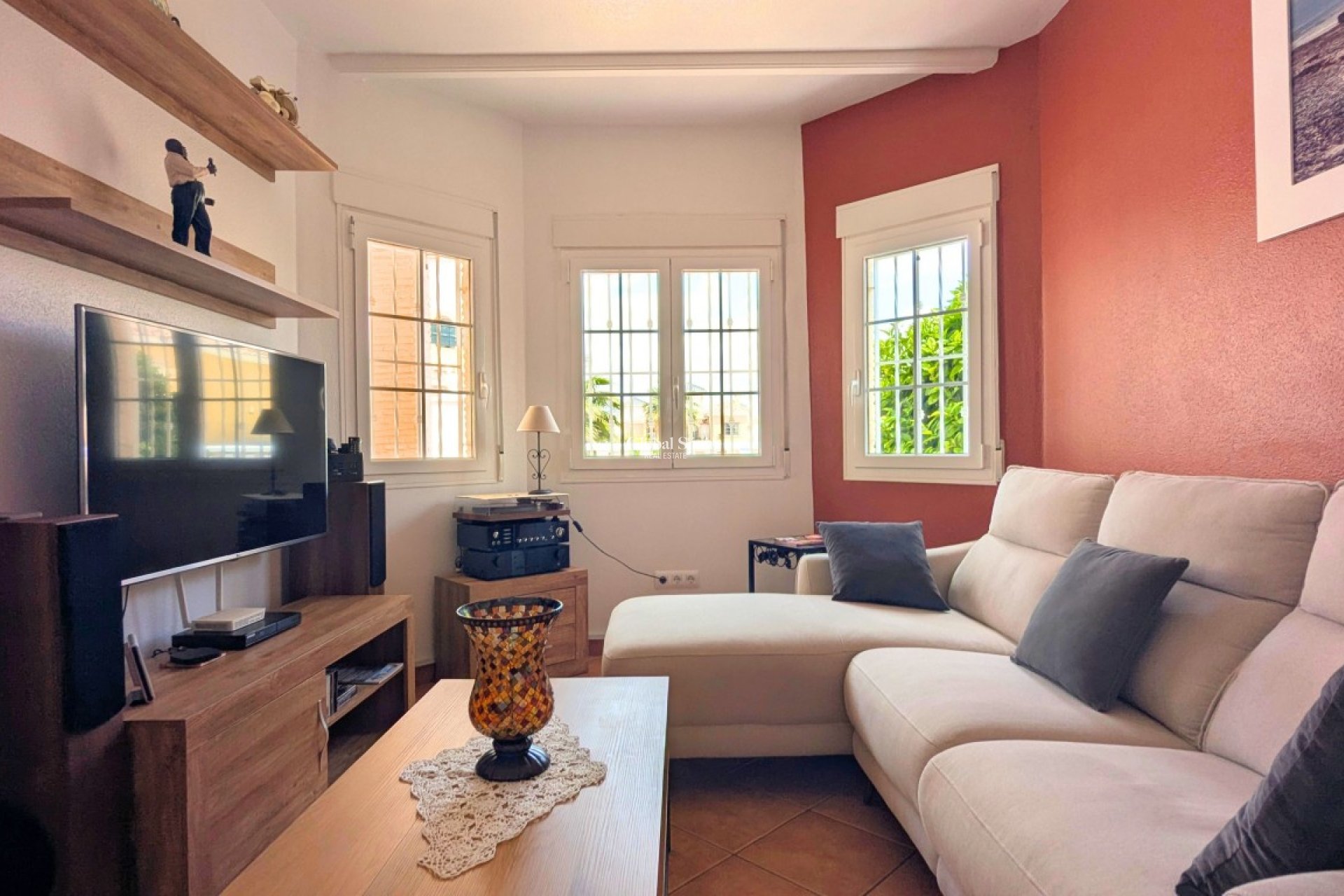 Resale - VILLA -
LO CRISPÍN - Inland