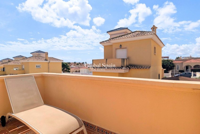 Resale - VILLA -
LO CRISPÍN - Inland