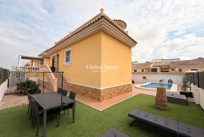 Resale - VILLA -
LO CRISPÍN - Inland
