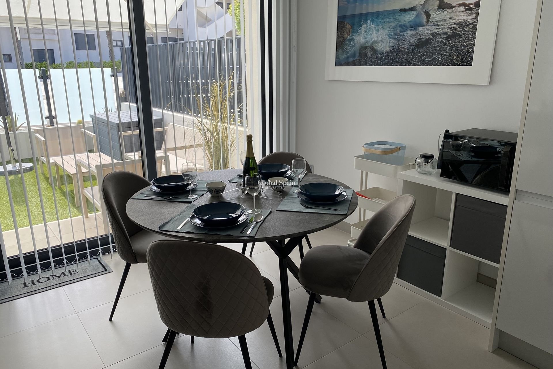 Resale - Villa -
Lo Romero Golf