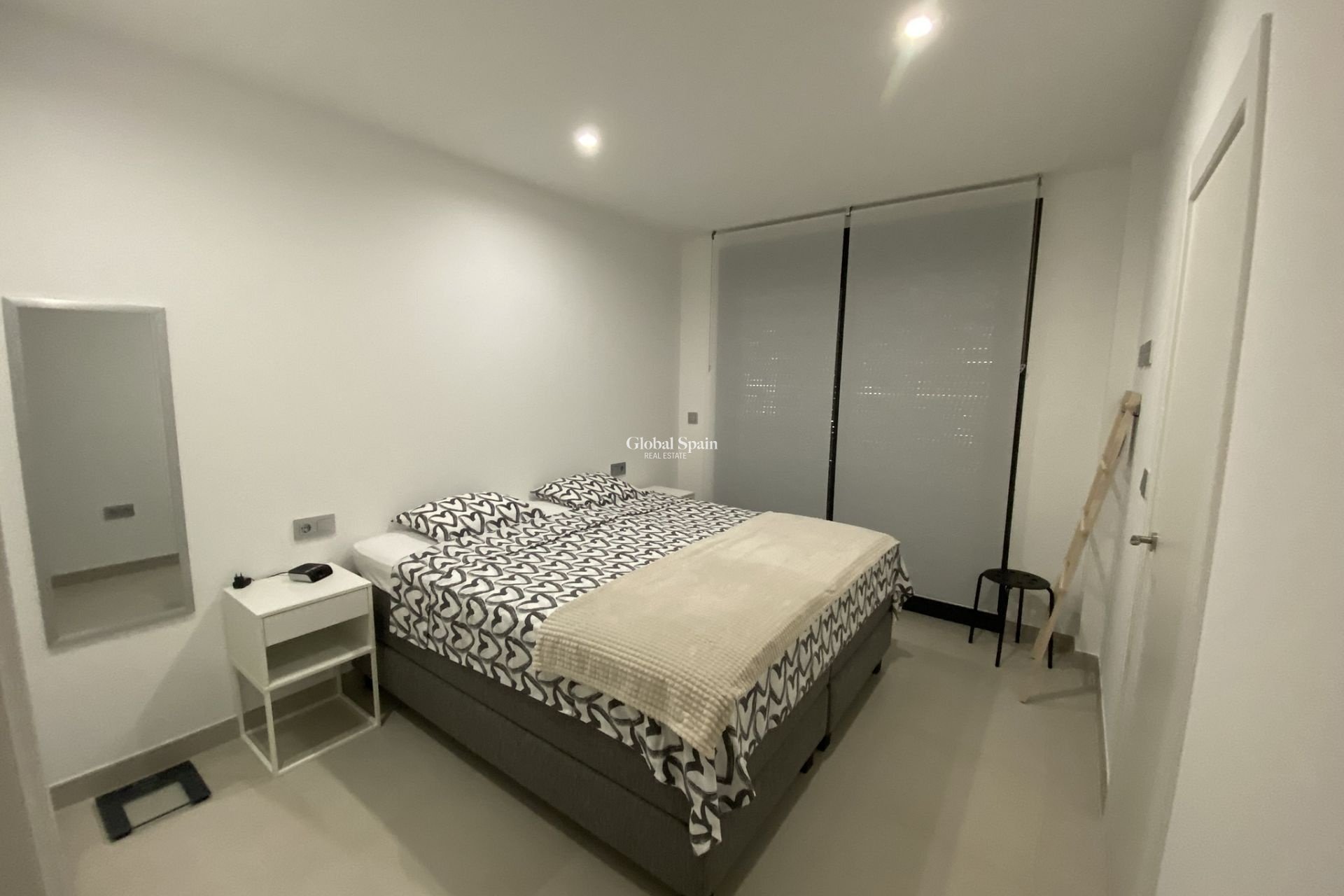 Resale - Villa -
Lo Romero Golf