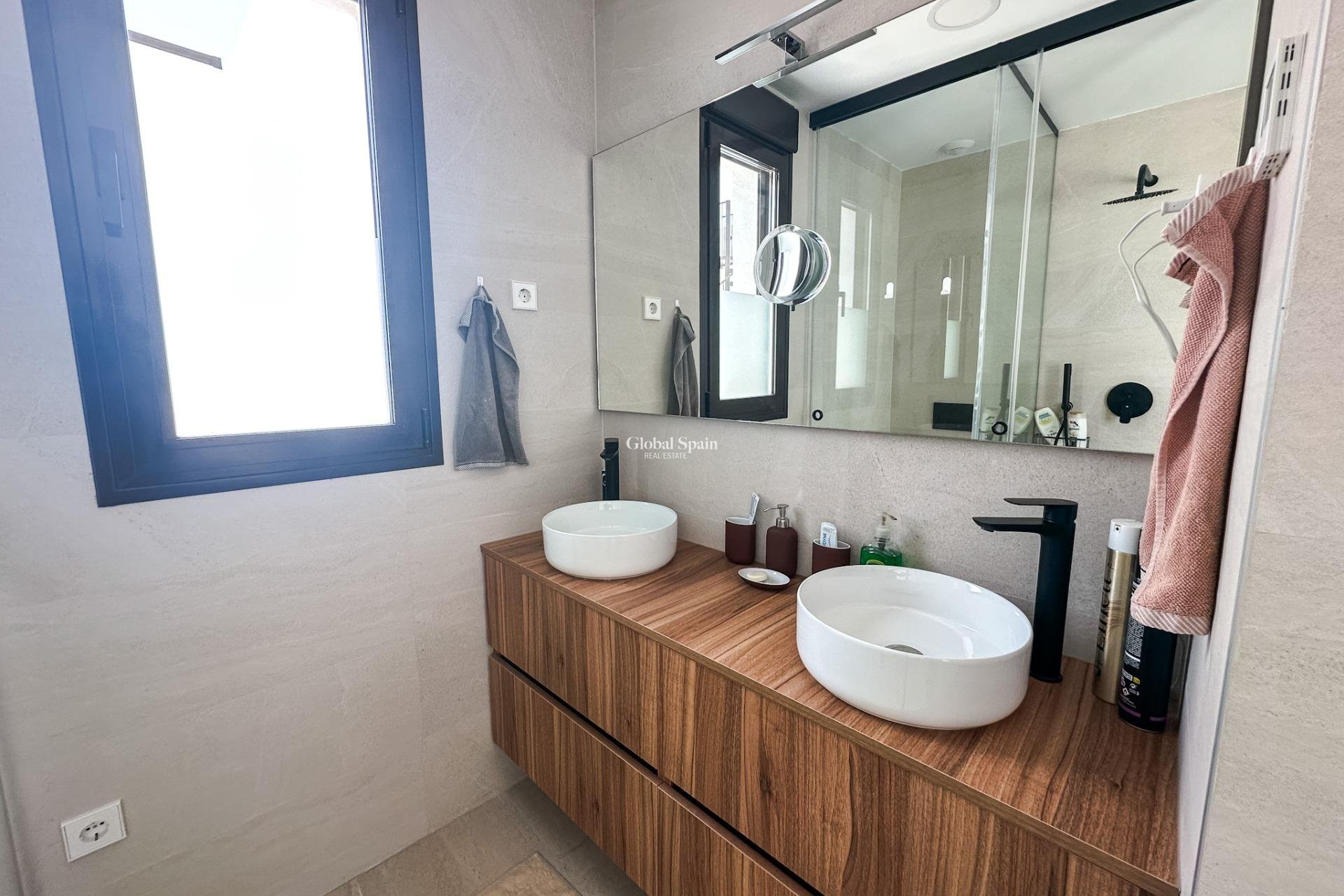 Resale - VILLA -
LOS ALCÁZARES - Dolores De Pacheco-santa Rosalía