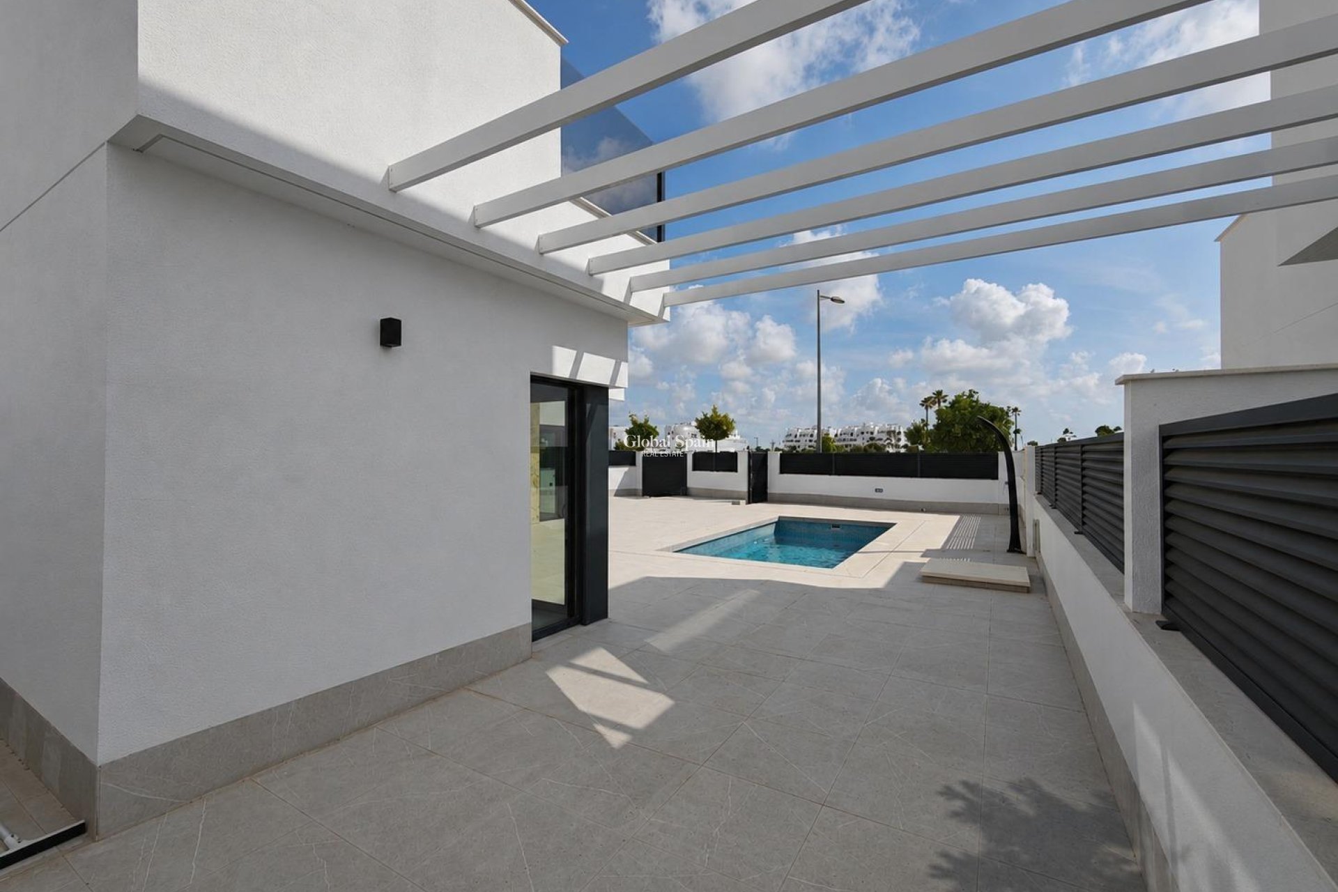 Resale - VILLA -
LOS ALCÁZARES - Dolores De Pacheco-santa Rosalía