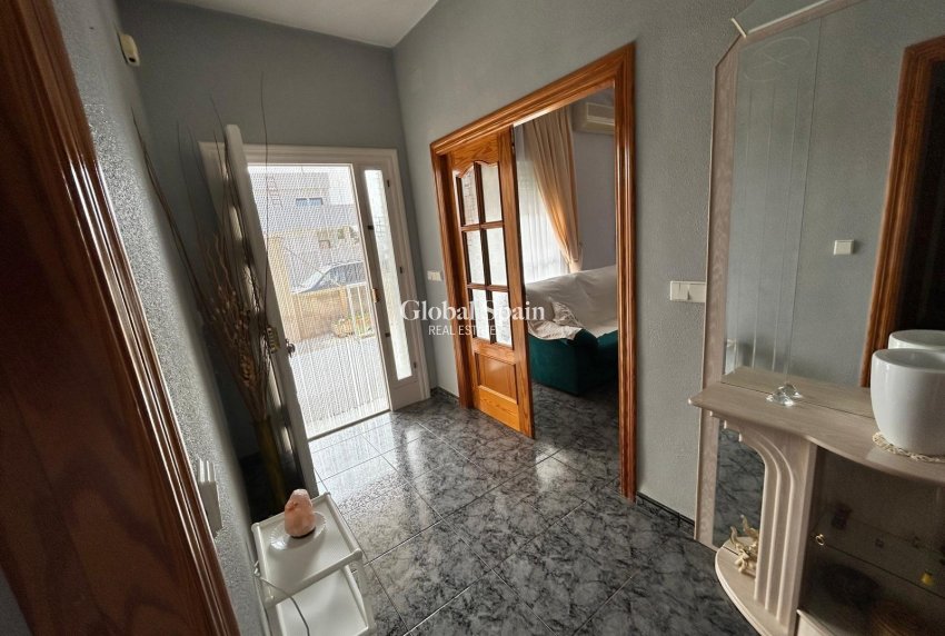 Resale - VILLA -
LOS ALCÁZARES - Las Lomas Del Rame-bahía Bella