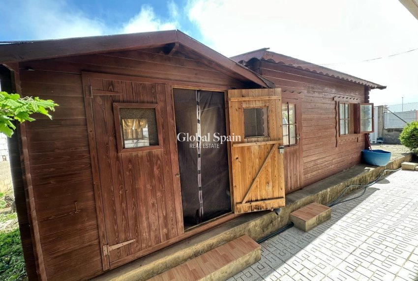 Resale - VILLA -
LOS ALCÁZARES - Las Lomas Del Rame-bahía Bella