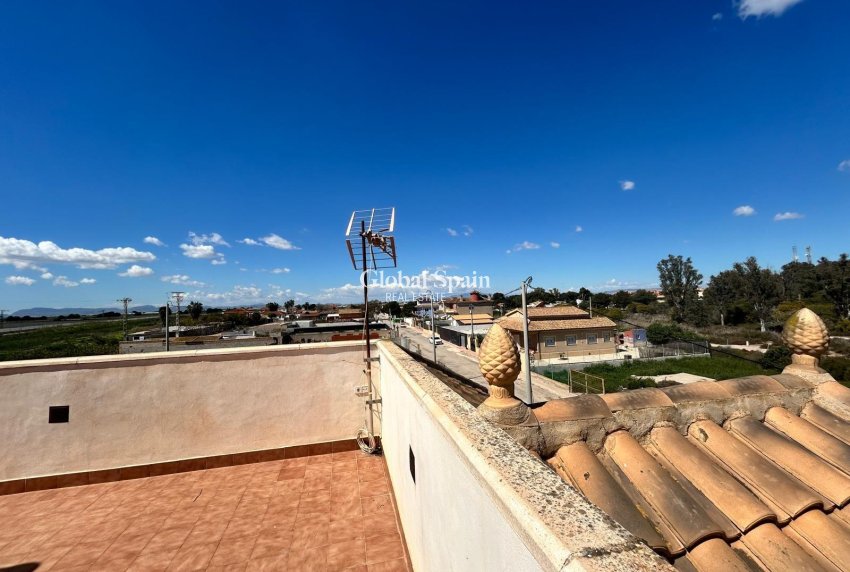 Resale - VILLA -
LOS ALCÁZARES - Las Lomas Del Rame-bahía Bella