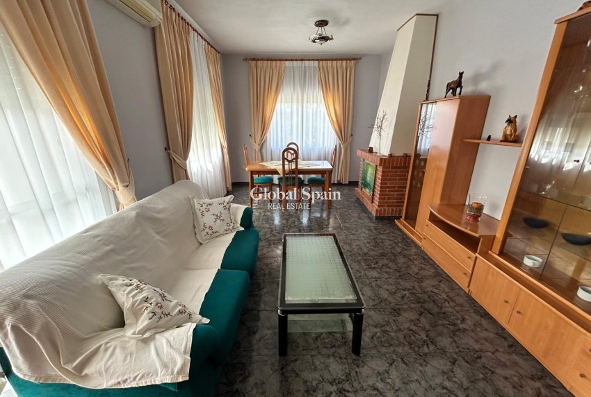 Resale - VILLA -
LOS ALCÁZARES - Las Lomas Del Rame-bahía Bella