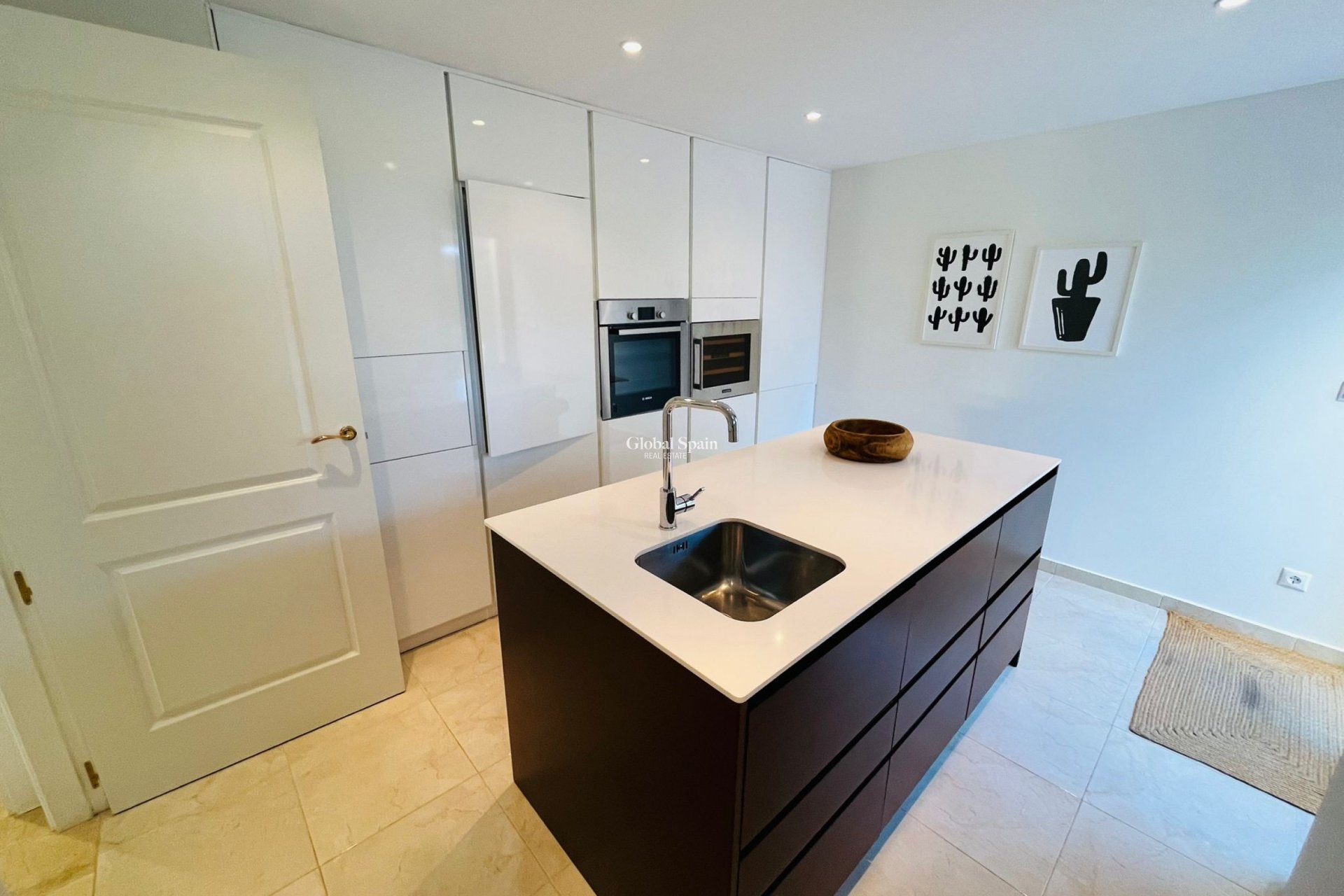 Resale - VILLA -
LOS ALCÁZARES