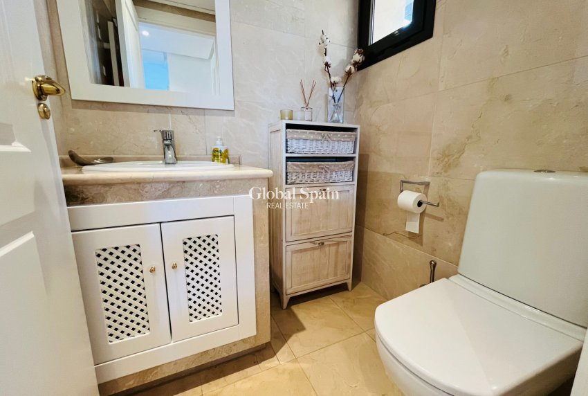 Resale - VILLA -
LOS ALCÁZARES