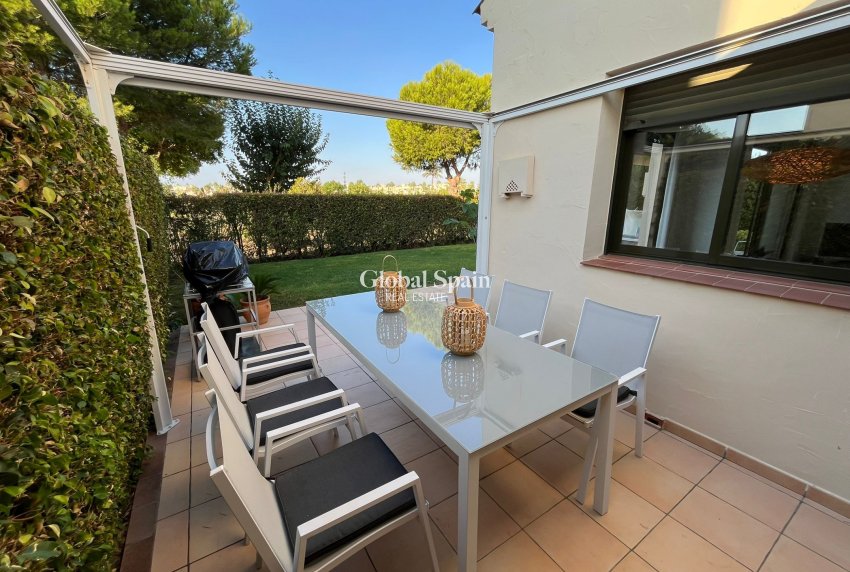 Resale - VILLA -
LOS ALCÁZARES