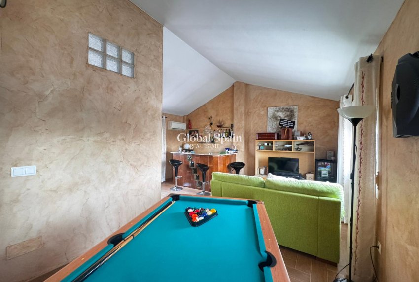 Resale - VILLA -
LOS ALCÁZARES