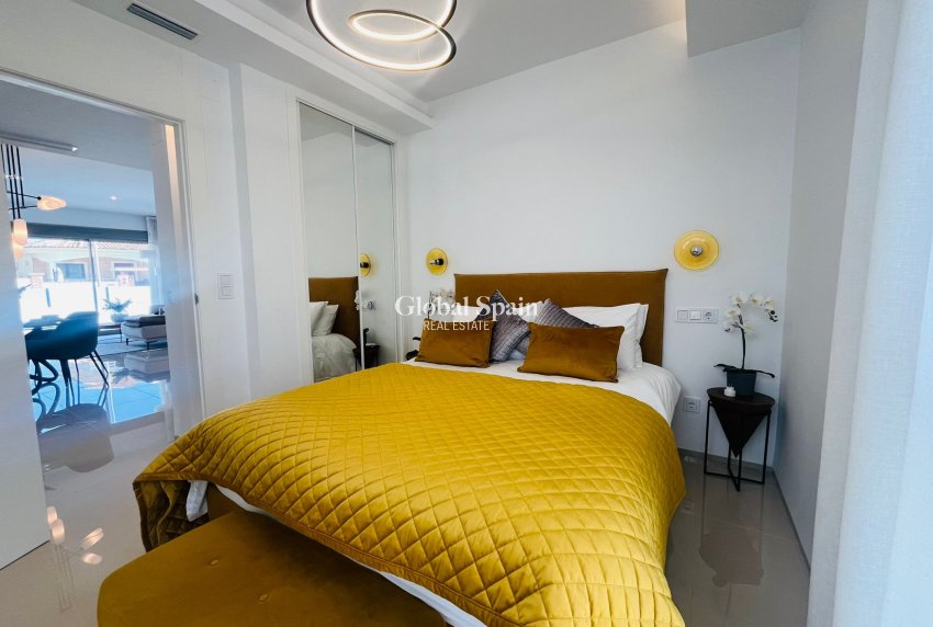 Resale - VILLA -
LOS ALCÁZARES