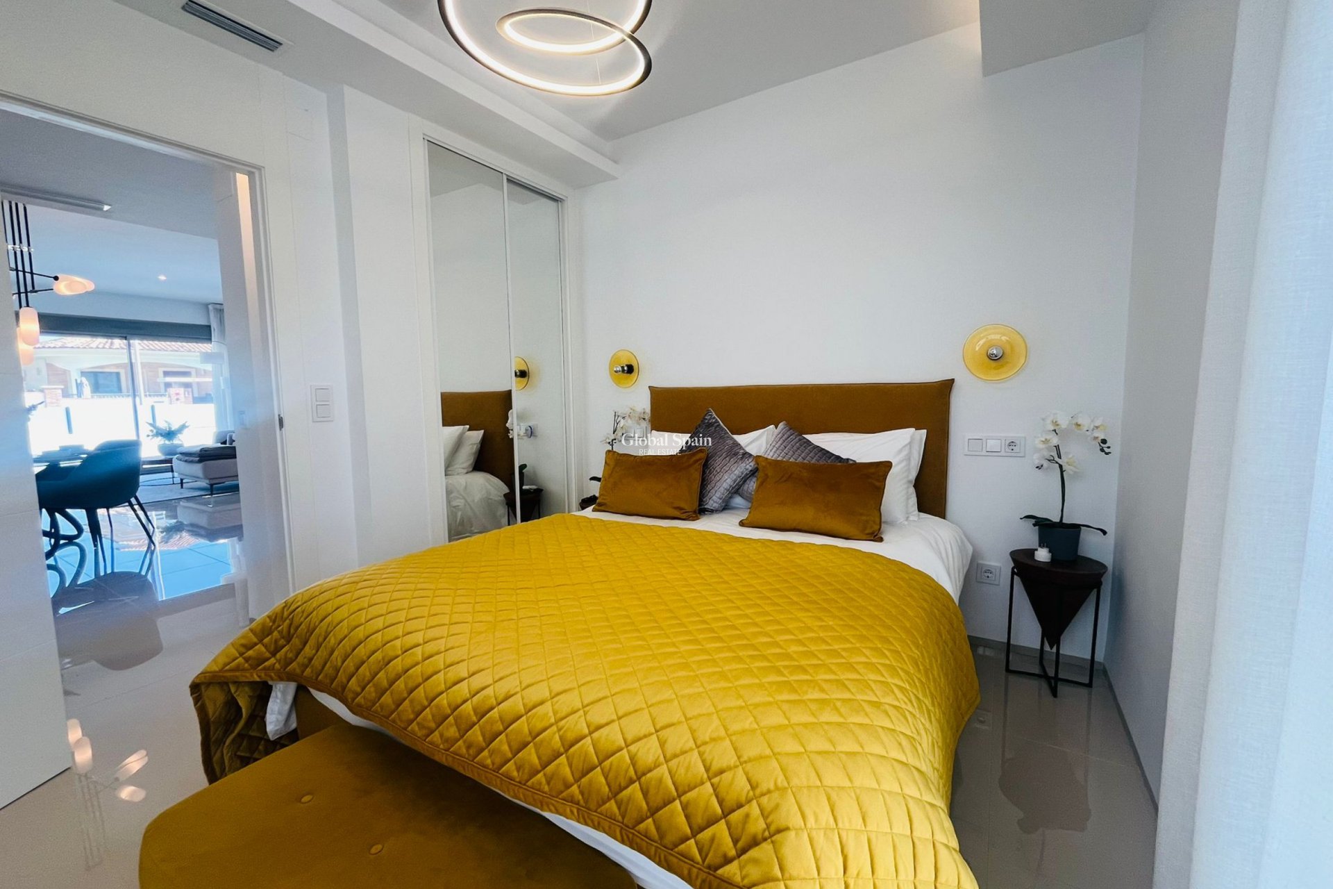 Resale - VILLA -
LOS ALCÁZARES