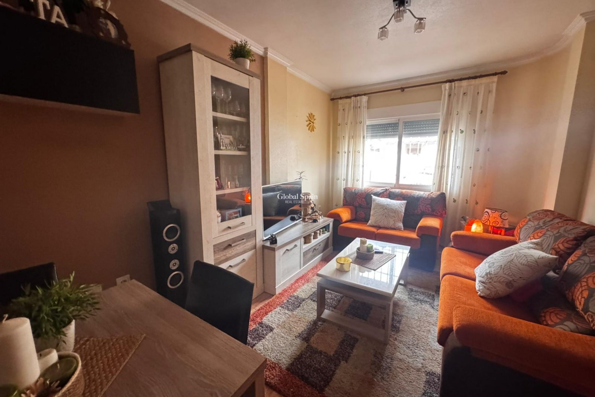 Resale - VILLA -
LOS ALCÁZARES
