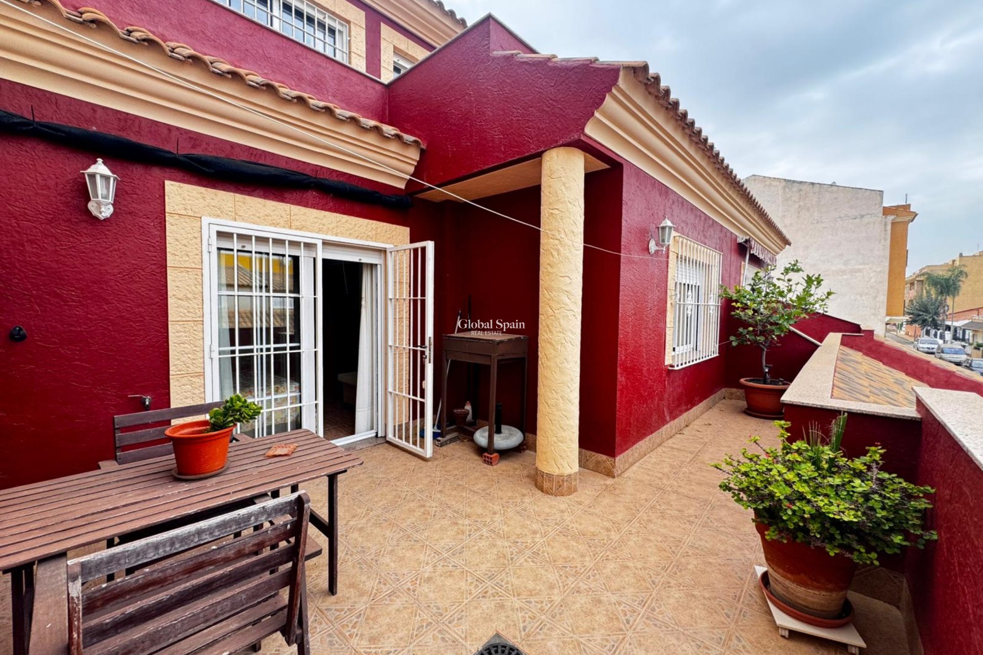 Resale - VILLA -
LOS ALCÁZARES