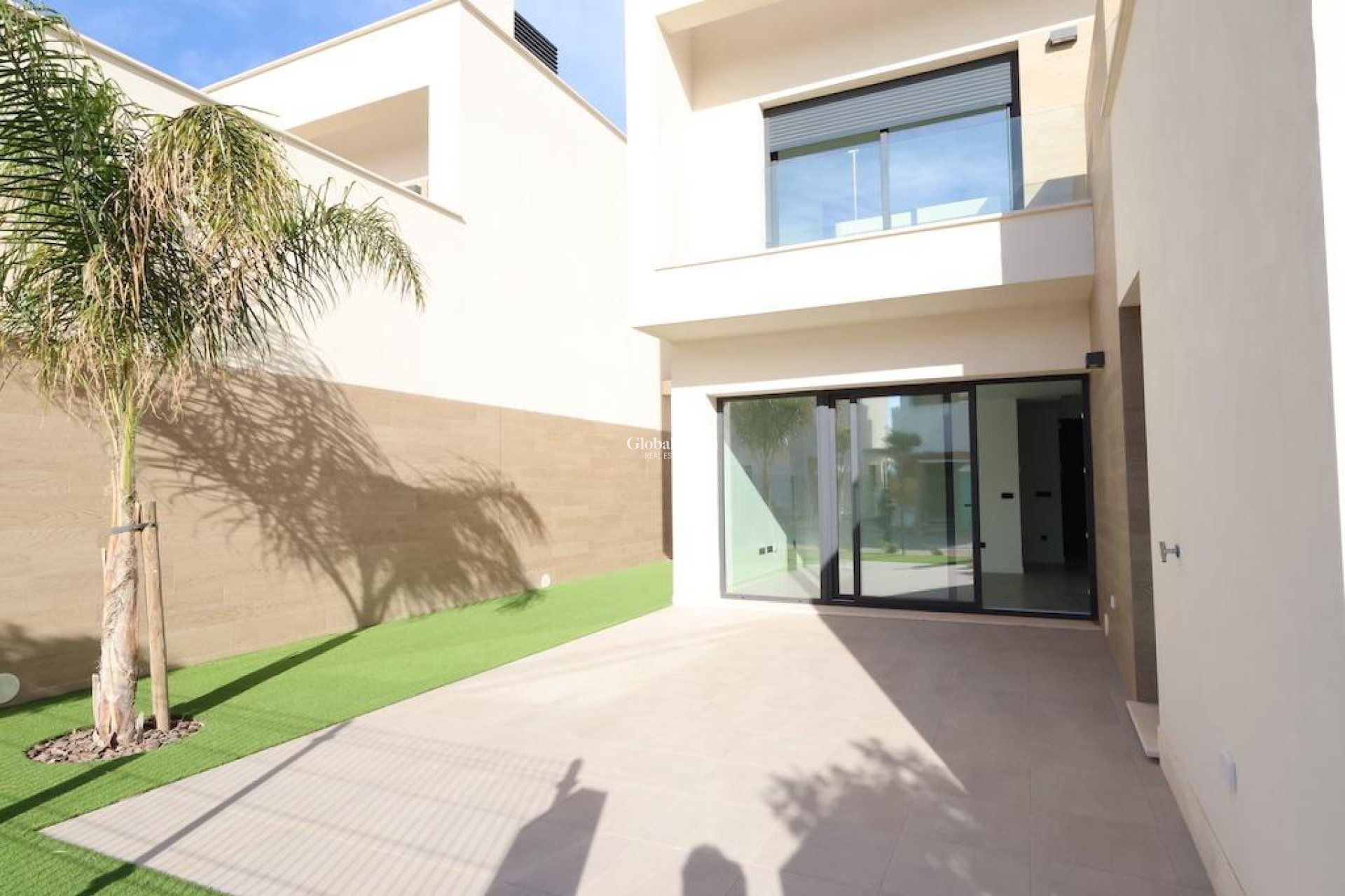 Resale - VILLA -
LOS ALCÁZARES