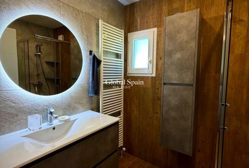 Resale - VILLA -
LOS BALCONES - LOS ALTOS - Barrio Los Balcones - Los Altos del Edén