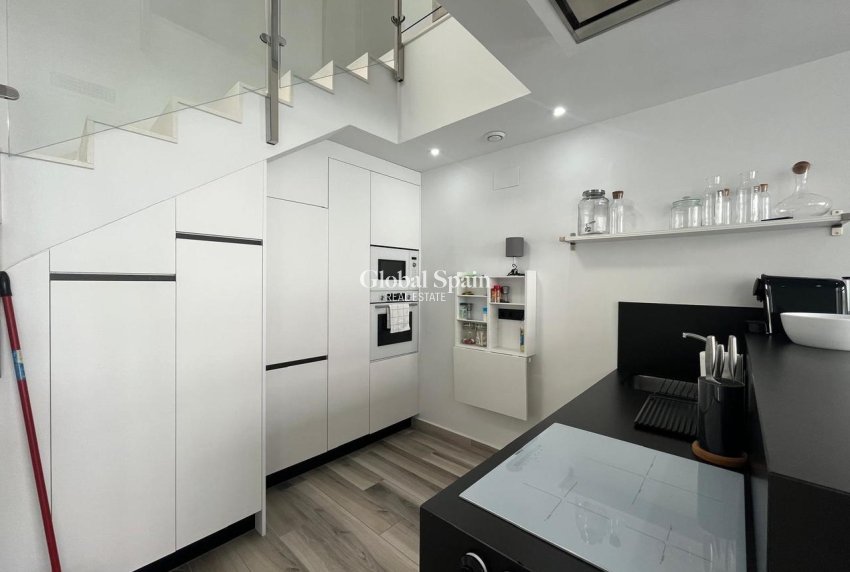 Resale - VILLA -
LOS BALCONES - LOS ALTOS - Costa Blanca