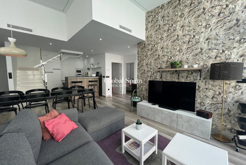 Resale - VILLA -
LOS BALCONES - LOS ALTOS - Costa Blanca