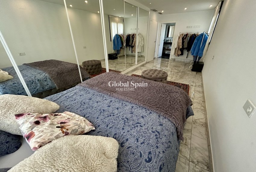 Resale - VILLA -
LOS BALCONES - LOS ALTOS - Costa Blanca