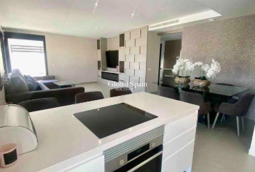 Resale - VILLA -
LOS BALCONES - LOS ALTOS - Costa Blanca