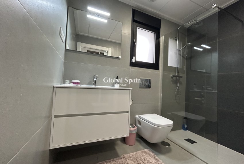 Resale - VILLA -
LOS BALCONES - LOS ALTOS - Costa Blanca